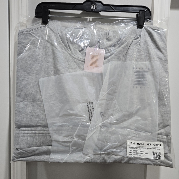 Savage X Fenty Grey Hooded Robe - Picture 7 of 9